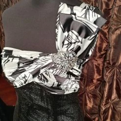 In Stock Mac Duggal Cassandra Stone 5490 Black White Size 4 Prom Dress Pageant Gown CLEARANCE