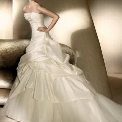 In Stock San Patrick Carey Size 16 Ballgown Wedding Dress Pickups Tulle Princess Designer Ballgown Dresses
