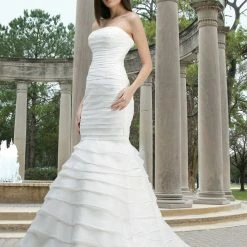 In Stock DaVinci Bridal Gown 50063 Size 12 White Wedding Dress Mermaid Detachable Ruffle