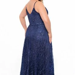 In Stock Sydney's Closet SC7286 Size 20 V Neckline Glitter Prom Dress Plus Size Emerald Green SC 7286