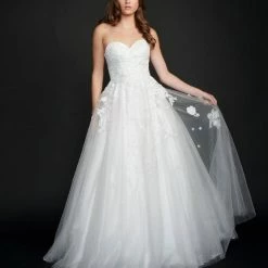 In Stock Nina Canacci 9137 Size 12 Lace Ballgown Dress Wedding Gown Strapless Sweetheart Neckline Ballgown Dresses