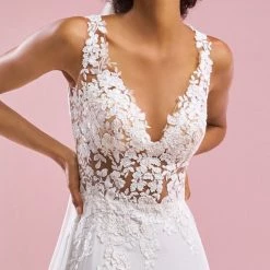 White One Bridal AMA Pronovias Wedding Dress Sexy Sheer Lace Gown Slit Train