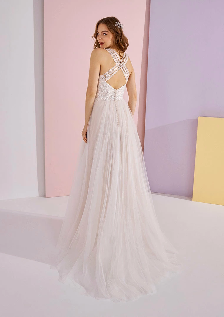 White One Bridal ANTHEA Pronovias Wedding Dress Tulle Embellished Lace Bodice 3 White One Bridal ANTHEA Pronovias Wedding Dress Tulle Embellished Lace Bodice