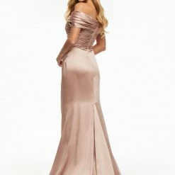 Ashleylauren Ashley Lauren 11092 Rose Gold Prom Dress Off The Shoulder Satin Ruched Slit 10 Ashleylauren Ashley Lauren 11092 Rose Gold Prom Dress Off The Shoulder Satin Ruched Slit