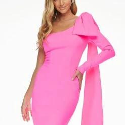 Ashleylauren Ashley Lauren 4480 Cocktail Dress Knee Length One Long Sleeve With Bow