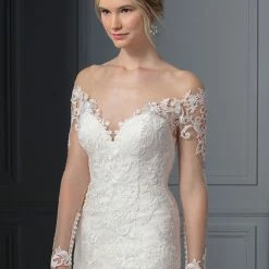 In Stock Long Sleeve Dresses Casablanca Beloved BL239 Size 12 Carolina Wedding Dress Bridal Gown Lace Long Sleeve