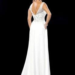 In Stock CLEARANCE Adagio Bridal D 9211 Size 20 Long Chiffon Wedding Dress Beaded Straps V Neck Pockets