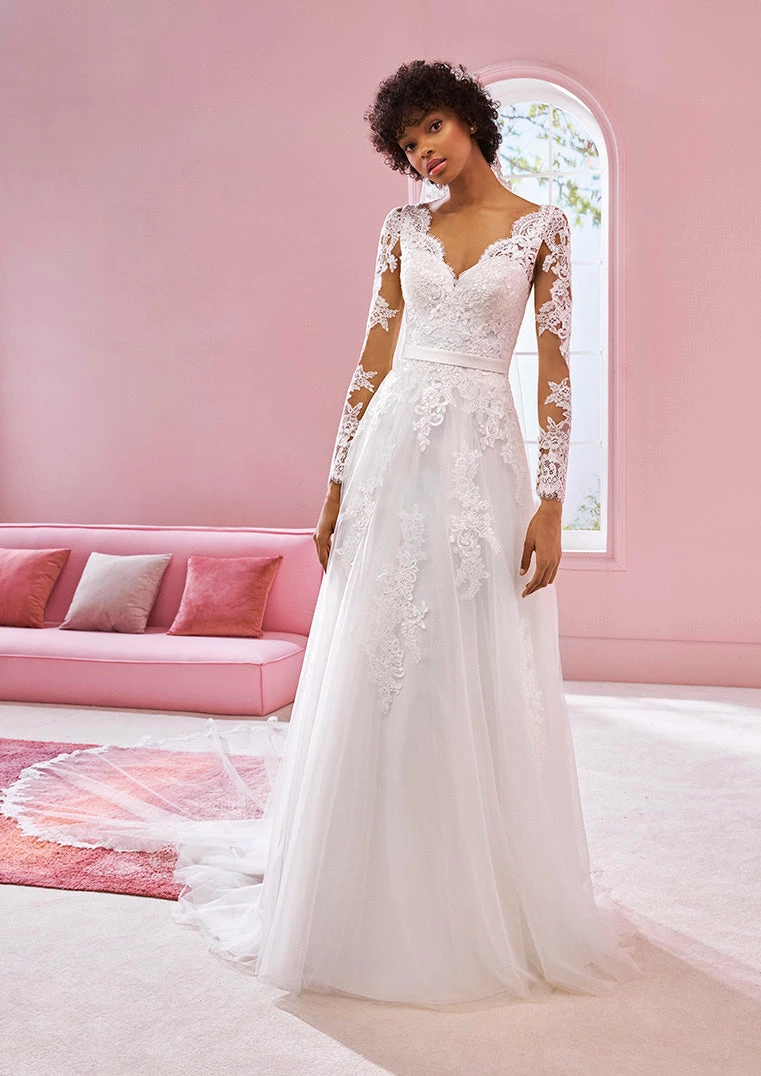 White One Bridal DIONNE Pronovias Wedding Dress Lace Long Sleeve A Line Gown Ballgown Dresses 6 White One Bridal DIONNE Pronovias Wedding Dress Lace Long Sleeve A Line Gown Ballgown Dresses