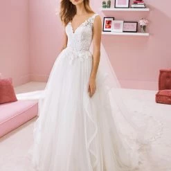 White One Bridal ELLA Pronovias Wedding Dress Princess Cut Lace Bodice V Neck