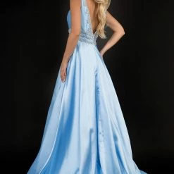 In Stock Nina Canacci 2290 Size 14 Plunging Neckline Prom Dress Wedding Gown