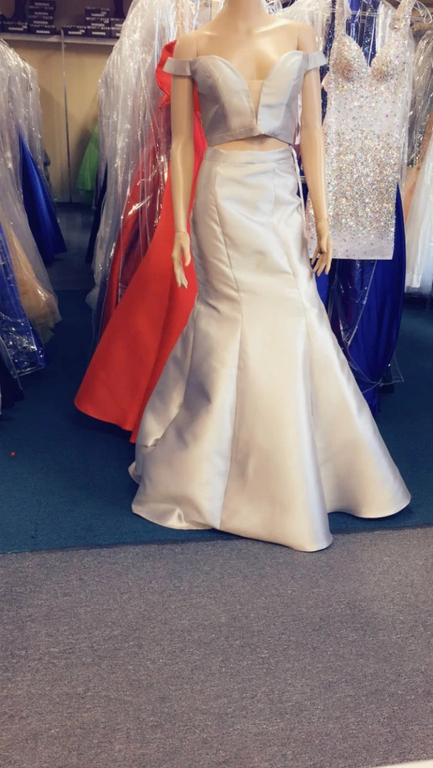 In Stock Mermaid Dresses Jovani JVN 58068 Silver Size 4 Prom Dress Pageant Gown Mermaid Two Piece 7 In Stock Mermaid Dresses Jovani JVN 58068 Silver Size 4 Prom Dress Pageant Gown Mermaid Two Piece