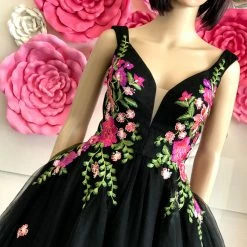 In Stock Envious Couture 1317 Size 6 Short Fit & Flare Floral Prom Dress Homecoming Country 6 In Stock Envious Couture 1317 Size 6 Short Fit & Flare Floral Prom Dress Homecoming Country
