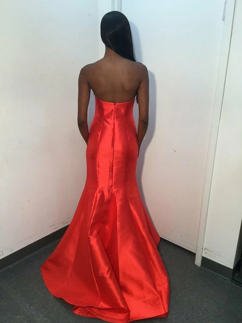 In Stock Jovani JVN02365 Size 6 Long Mikado Fitted Mermaid Pageant Prom Dress Prom Peak Neckline 6 In Stock Jovani JVN02365 Size 6 Long Mikado Fitted Mermaid Pageant Prom Dress Prom Peak Neckline