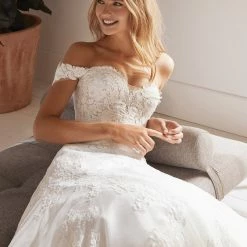 In Stock White One Bridal OLIOLA Size 16 Pronovias Wedding Dress Lace Off The Shoulder A Line Gown
