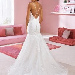 White One Bridal SHERYL Pronovias Wedding Dress Mermaid Lace Tulle Plunging Neckline Mermaid Dresses
