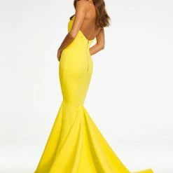 Ashleylauren Ashley Lauren 11121 Halter Neckline Prom Dress Evening Gown