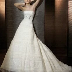 In Stock Ballgown Dresses Pronovias San Patrick Canigo Bridal Gown Size 14 Off White Wedding Dress