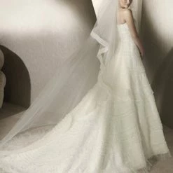 In Stock Ballgown Dresses Pronovias San Patrick Canigo Bridal Gown Size 14 Off White Wedding Dress