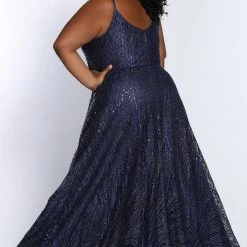 In Stock Sydney's Closet SC7286 Size 20 V Neckline Glitter Prom Dress Plus Size Emerald Green SC 7286