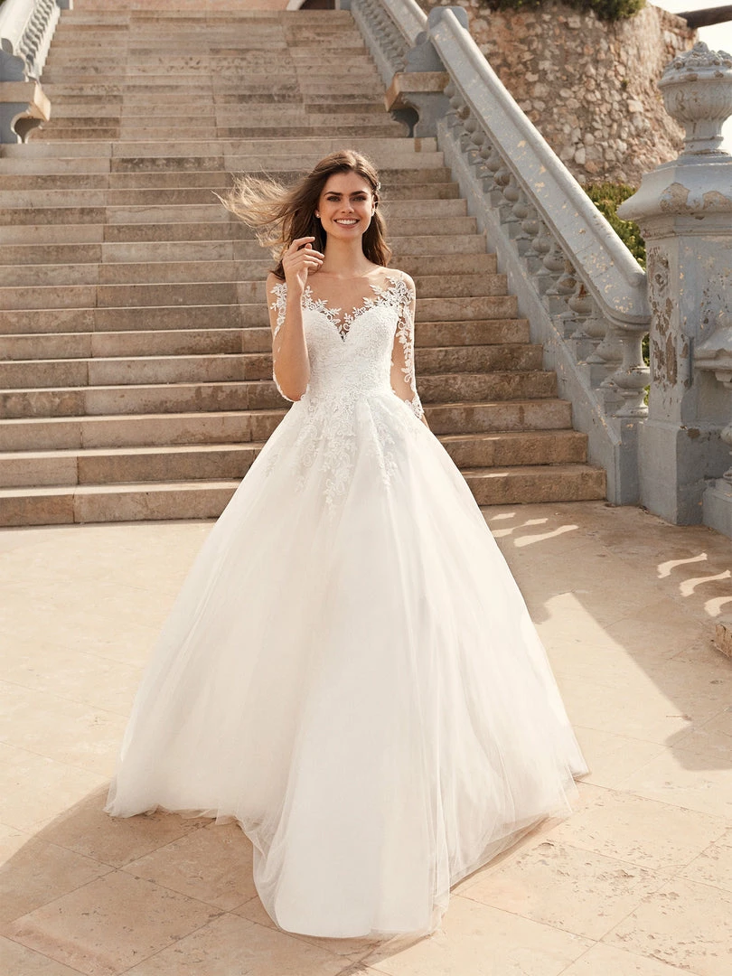 Ballgown Dresses White One Bridal FERIA Pronovias Wedding Dress Lace Ballgown 3/4 Sleeves Gown 4 Ballgown Dresses White One Bridal FERIA Pronovias Wedding Dress Lace Ballgown 3/4 Sleeves Gown
