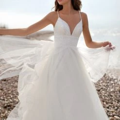 White One Bridal RAVYN Pronovias Wedding Dress Ruffles Lace V Neck Bohemian Ballgown Dresses