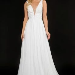 In Stock Nina Canacci 2205 Lace Plunging Neckline Long Wedding Dress Size 10 With Train Chiffon